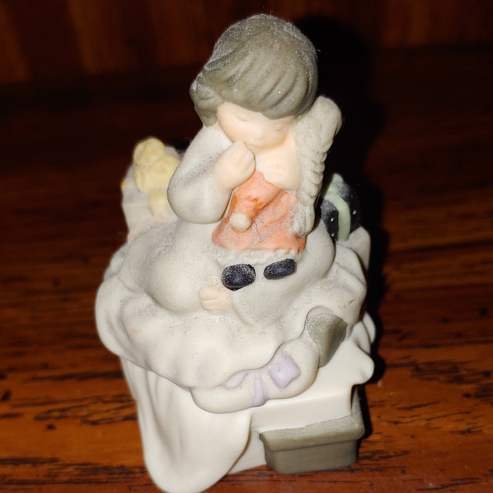 Kim Anderson Trinket Ring Box